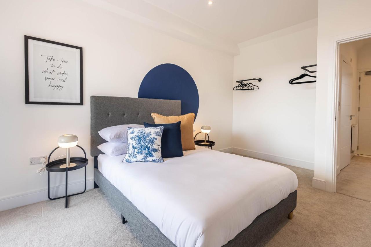 Modern Apartments With Balcony In Merton Near Wimbledon By Sojo Stay Мичъм Екстериор снимка
