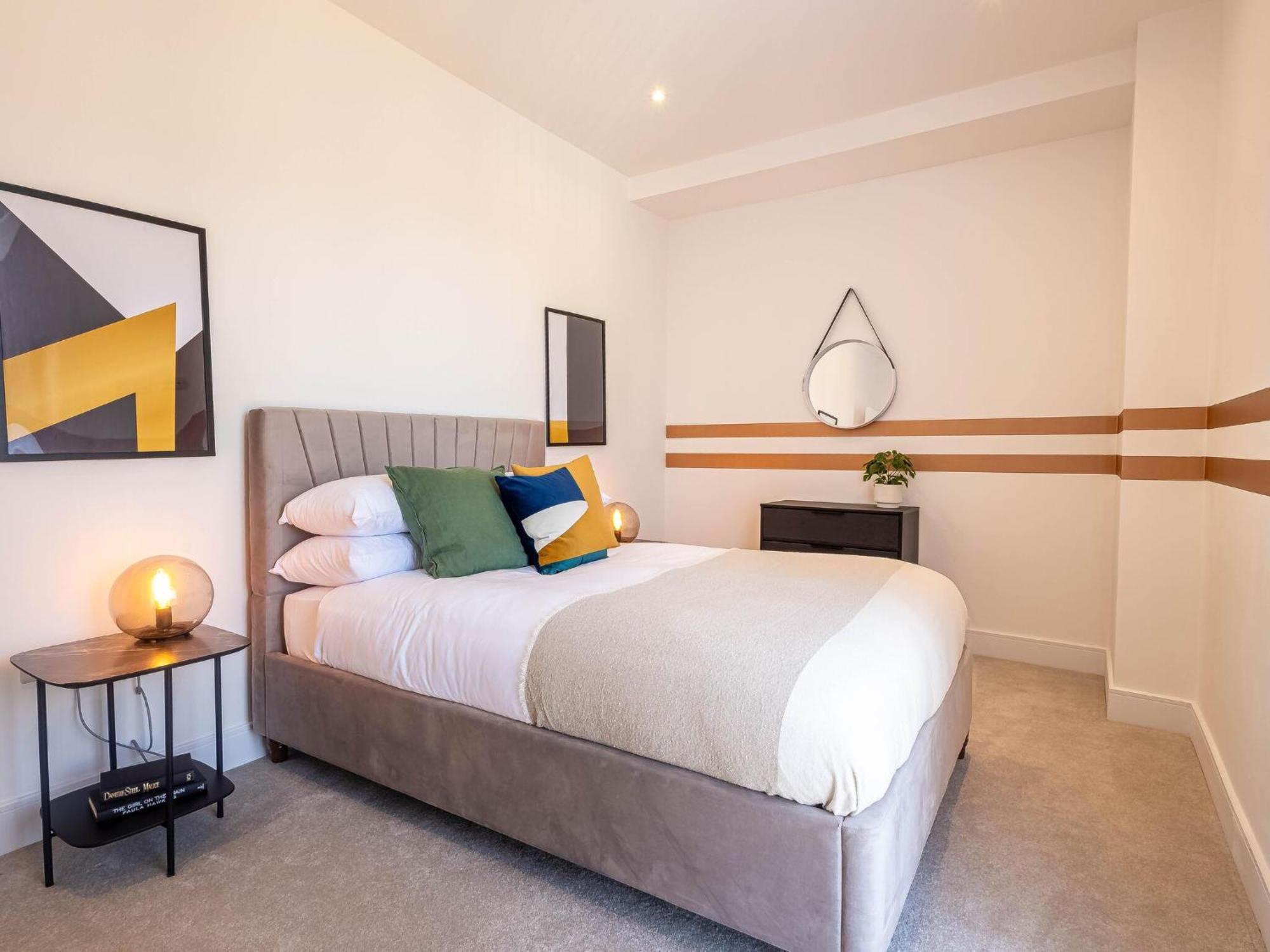 Modern Apartments With Balcony In Merton Near Wimbledon By Sojo Stay Мичъм Екстериор снимка