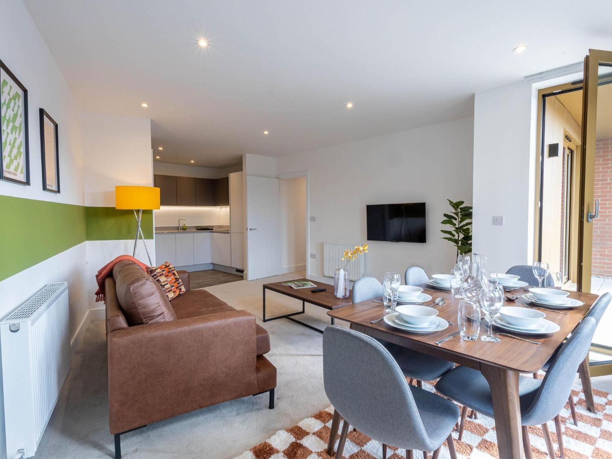 Modern Apartments With Balcony In Merton Near Wimbledon By Sojo Stay Мичъм Екстериор снимка