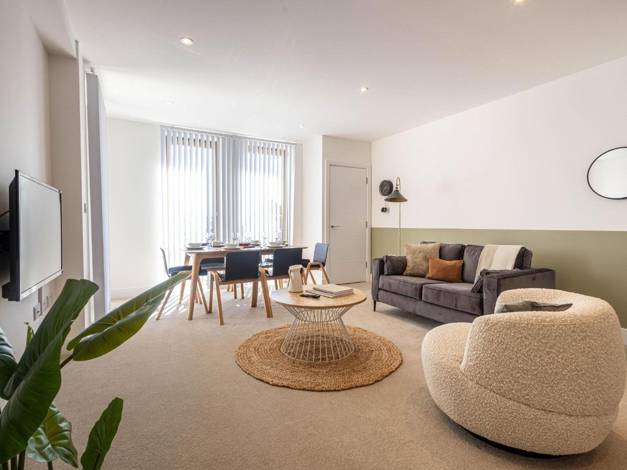 Modern Apartments With Balcony In Merton Near Wimbledon By Sojo Stay Мичъм Екстериор снимка